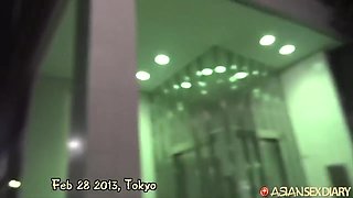 Special Massage Filipina Beauty Lets Foreigner Fuck