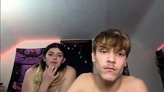 Amateur Big Boobs jerks Big Dick