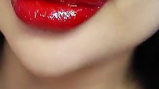 Big Red Lips Giantess