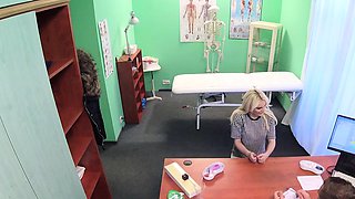 Doctor bangs wet pussy blonde patient