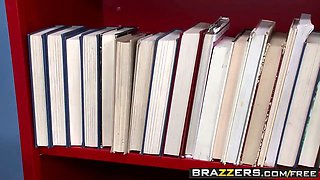 Brazzers - Big Tits at school - (Kiera King) - they have chemistry