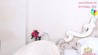 Love Chat Big Boobs Brunette Masturbating For Cam