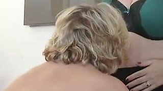 Eva and Julie massage Camilla