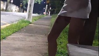 Daring Handjob for a Stunner at the Bus Stop