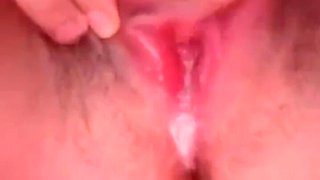 Horny Pinay Girl Wants to Fuck Her Delicious Wet Pussy