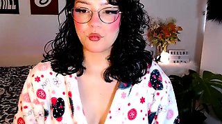 Hot brunette from squirt masturbating on webcam