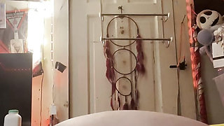 Bbw strips and shakes her ass