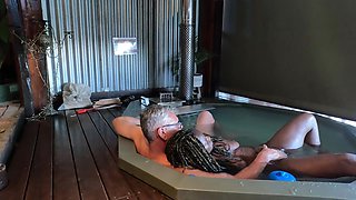 Ebony MILF Gets Her Ass Eaten and Pussy Fingered in a Hot Tub