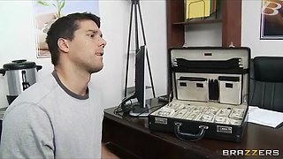 HOT big-tit Latina Yurizan Beltran fucks her business investor