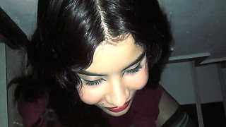 The most dangerous blowjob of my life: on the stairs of my girlfriend's house