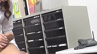 Sweaty Nylon Stench Floods the Office: Fuuka Nagano Buries Her Tongue Between Wakana Mashiro’s Stinky Toes