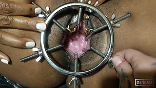 The kinky slut queen "Dark Dea" in (extreme cow speculum with final fisting) off-set