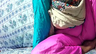 Indian Maid And Boss Sex In The Hotel