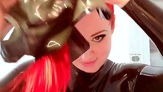 Amateur wild chick solo masturbation