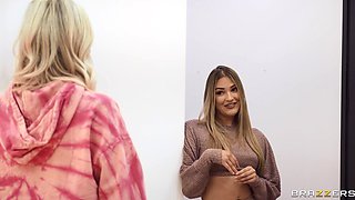 Horny lesbians amazing sex emotional video
