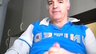 A Long Masturbation with a Piss of Pee in the Empty Bottle!