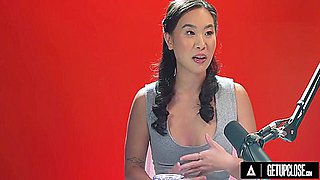 Up Close - How Women Orgasm With Delightful Kimmy Kimm! Intense Hitachi Orgasm! Full Min