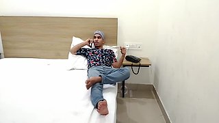 Oyo Hotel Ke Malkin Ko Pel Ke Boor Faar Diya