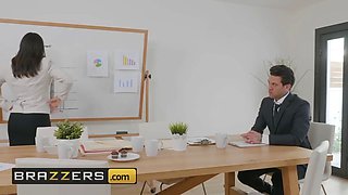Big Tits at work - (Luna Star, Small Hands) - hot negotiations - brazzers