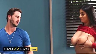 Big Tit Teacher Violet Myers Gives Blowjob in Classroom - Brazzers