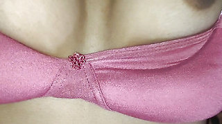 Dirty hindi talking desi girlfriend chut leaking Indian girl