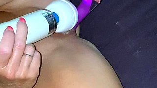 Sexy hottie Anetta Keys enjoys a solo toy masturbation