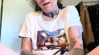 Creamy Orgasm on a Big Dildo