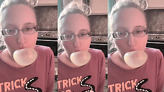 Asmr Huge Bubble Gum Sound Effects Listen in Headphones
