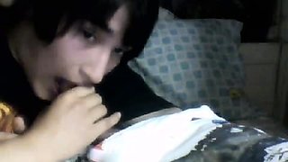 Close up fucking and blowjob in amateur video