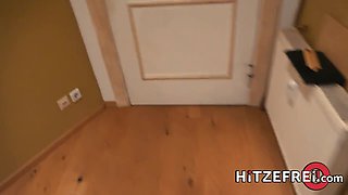 Max Maynard gets milked off by Tania Swank - Hitzefrei