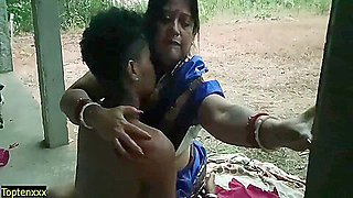 Hot Aunty Having Sex With Thief At Garden!! Indian Outdoor Sex 14 Min