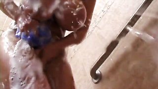 Autumn-Jade's bath trailer