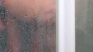 Seducing BF When Taking Shower, Ends up Squirting a Lot!