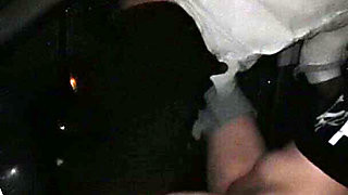 Nice Sex in the Car with Creampie! 100% Amateur