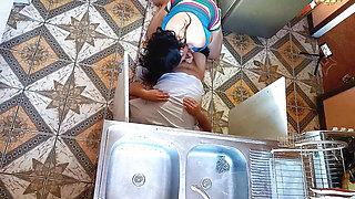 Cheating wife fucks the plumber