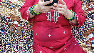 Desi Bhabhi Want to Relax but Secretly