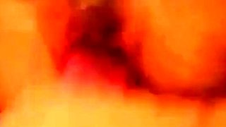Svenska blondin spelar med dildo