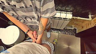 Stepsister Helps Stepbrother Cum Quickly in her PANTYHOSE