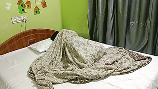 Step Brother Secretly Hot Romance and Fucking with Reshma Bhabhi on Xmaster