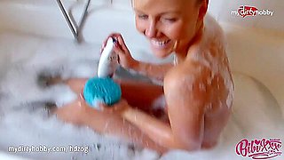 MyDirtyHobby - Hot Babe Bibixxx amazing tease in bathtub