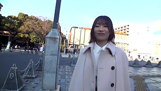 爽やか系美女がとろけるキスとM字開脚手マンで濡れる濃密エッチ