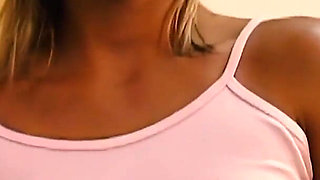 Courtney Simpson Squirts During Fucking