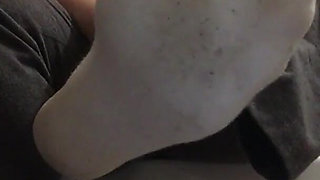 Jerk off to My Smelly Socks & Dirty Feet