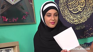 Naughty Muslim Chick Gets Some Rod In Her
