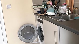 Dishes Vs. Full Bladder I Lost!
