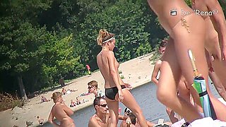 Hidden voyeur&#039;s camera captured a good pussy on beach
