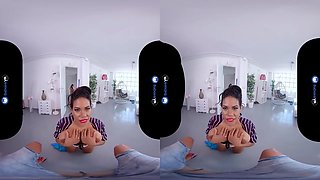 Cheating Your Wife With Maid With Curvy Latina, Virtual Reality And Vr Porn