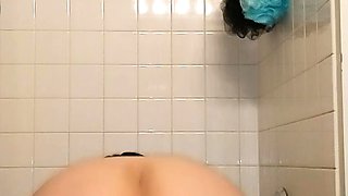 amateur vip ass masturbating on live webcam