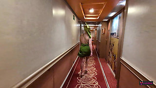 Depraved Stranger Chases Me in the Hallway and I Fuck Him