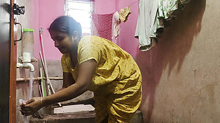 VILLAGE WIFE BATHROOM SEX VIDEO